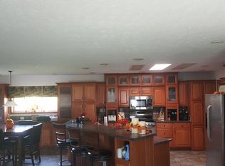 30 Waiakea Pl, Hilo, HI 96720