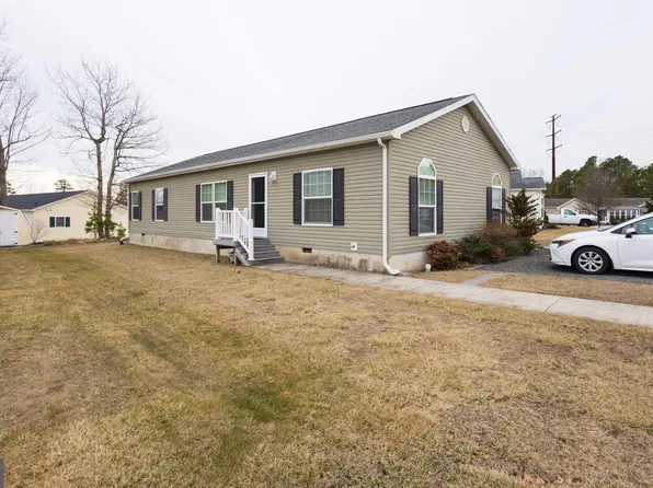 35 Pinetree Ln, Mays Landing, NJ 08330