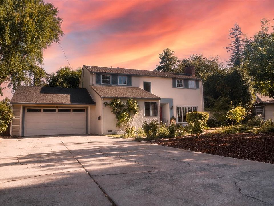 1st image of 520 Woodland Ave