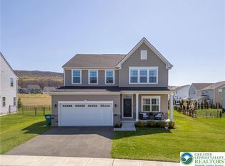6494 Robin Rd, Macungie, PA 18062