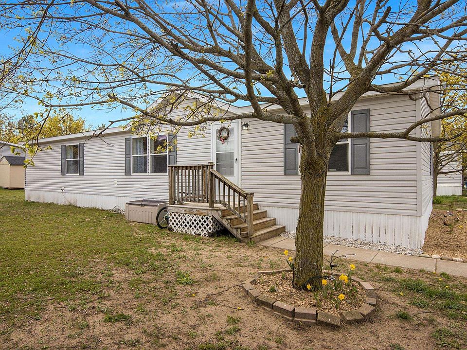 1st image of 2403 Leisure Ln