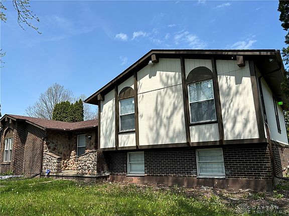 2nd image of 6585 Hoover Ave