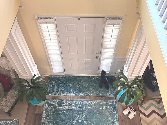 3rd image of 4323 Grove Lake St