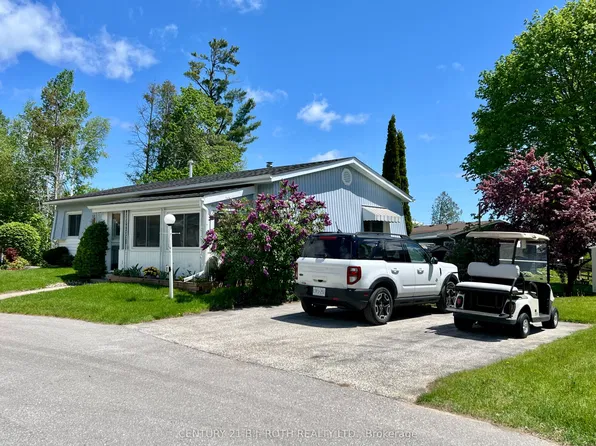 1 Nectarine Ct, Innisfil, ON L9S 1M4