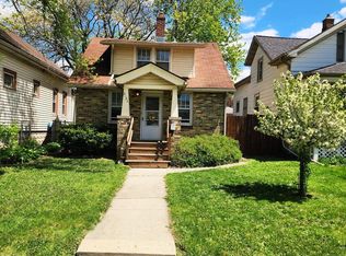 2126 S 77th STREET, West Allis, WI 53219