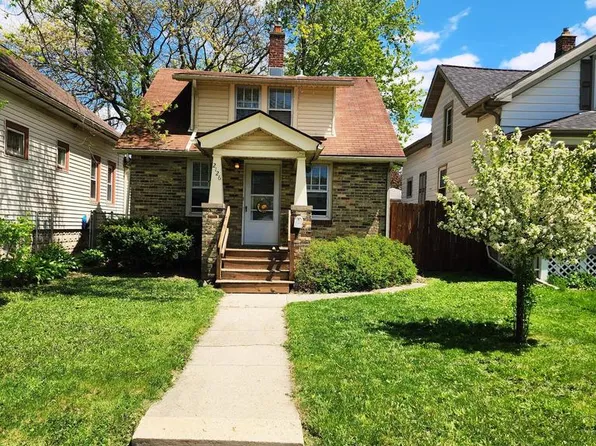 2126 S 77th STREET, West Allis, WI 53219