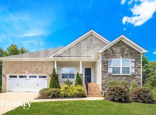 3173 Knoll Ridge Dr, Walkertown, NC 27051