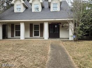 108 Foxgate Pl, Jackson, MS 39211