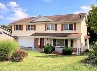 147 Westgate Dr, Wheeling, WV