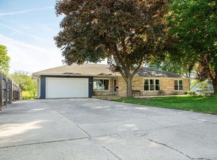 313 W Main St, Shell Rock, IA 50670