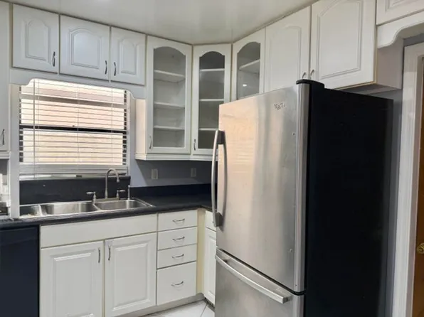 5072 Arbor Glen Cir, Lake Worth, FL 33463