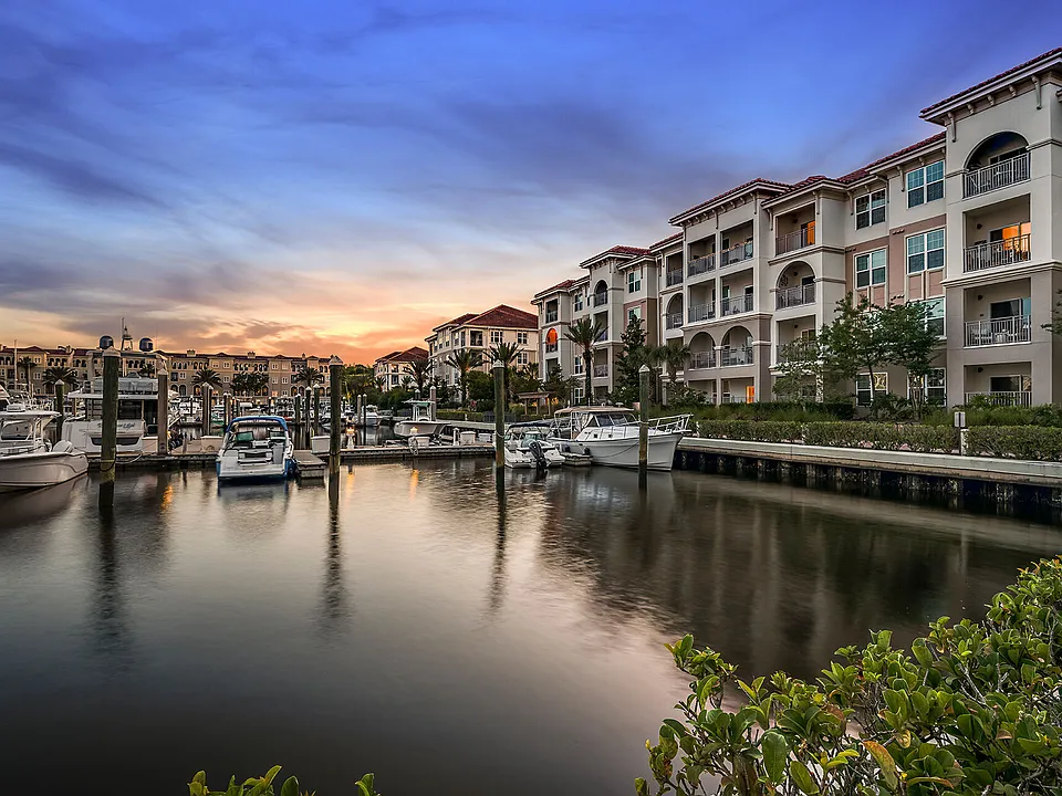 Views at Harbortown apartments community photo