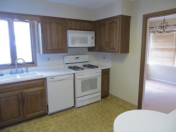 5th image of 2101 S Crawford St