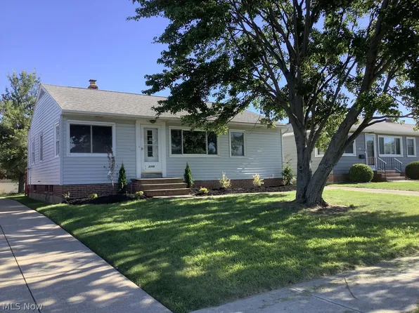 2308 Lincoln Ave, Parma, OH 44134