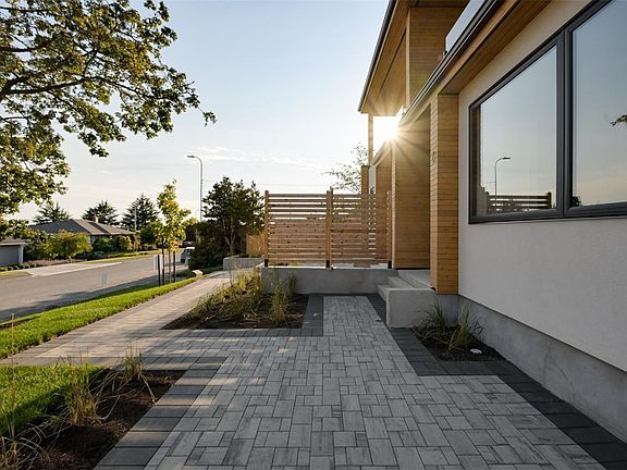 4th image of 3080 Oakdowne Rd #2