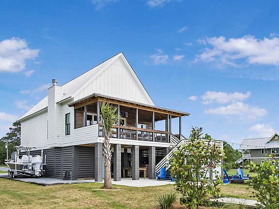3rd image of 53 Hannahan Ln