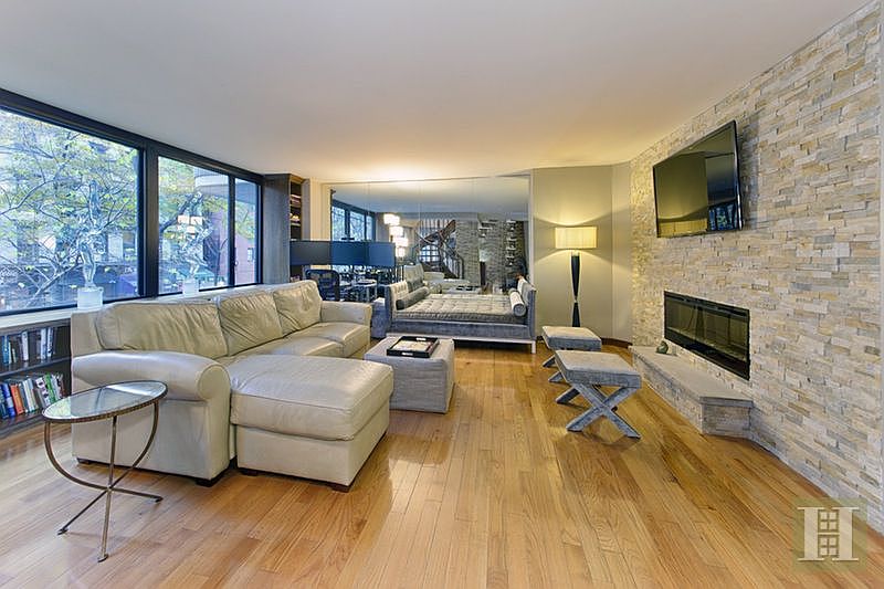 1st image of 309-321 E 49th St APT 2A