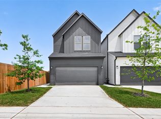 7422 Maxroy St, Houston, TX 77088
