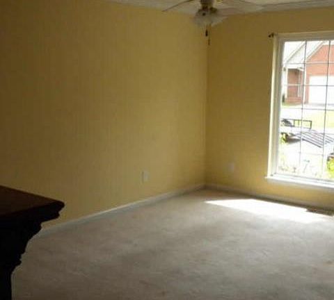 5th image of 118 Charleston Way
