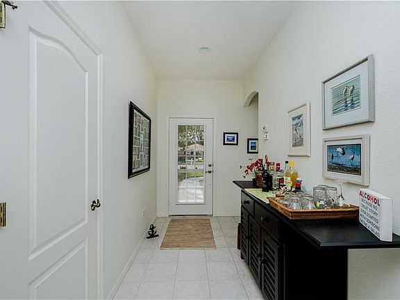 2nd image of 8545 Gateway Ct