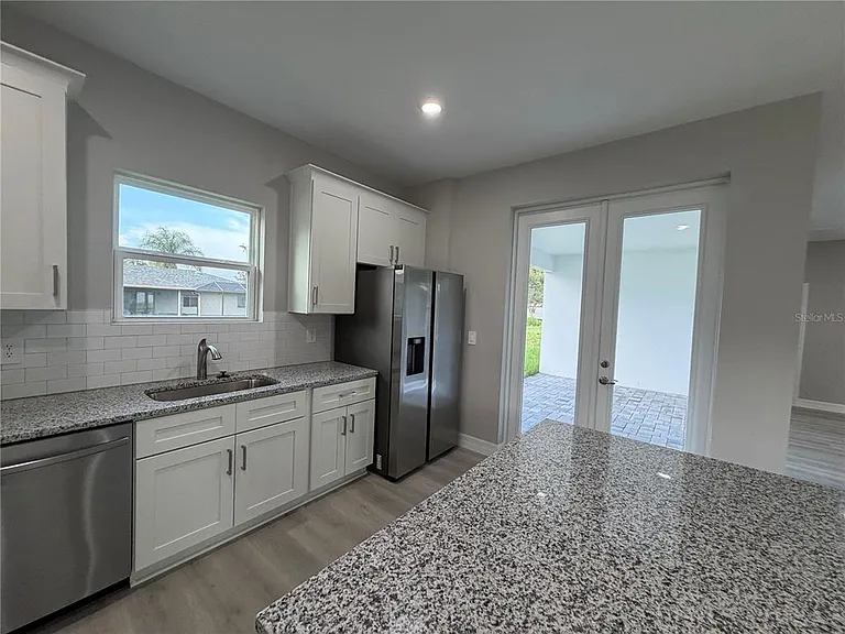 1100 Homer St NW — Photo 12
