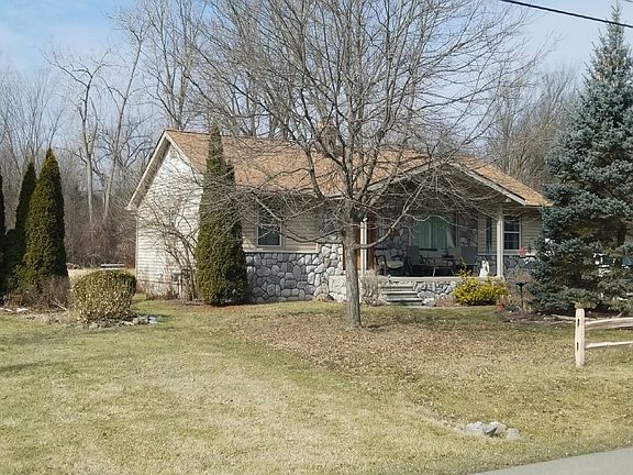 3rd image of 20901 Sunnydale St