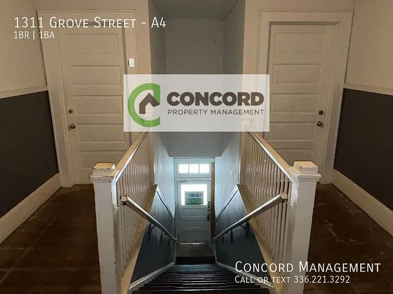 1311 Grove St #A4 — Photo 2