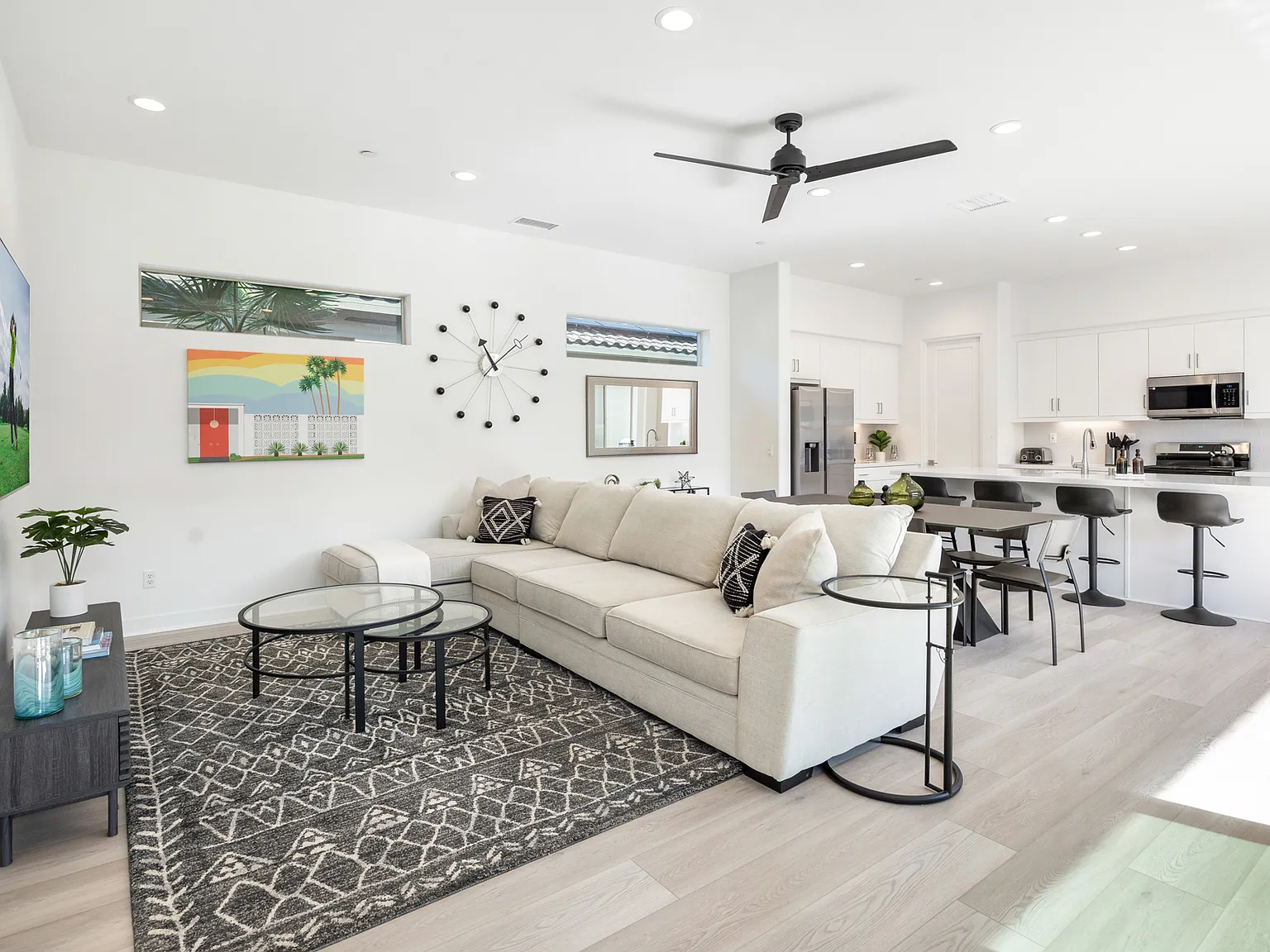 3 bed, 2.5 bath, 1773 sqft, $10,000 — Photo 3