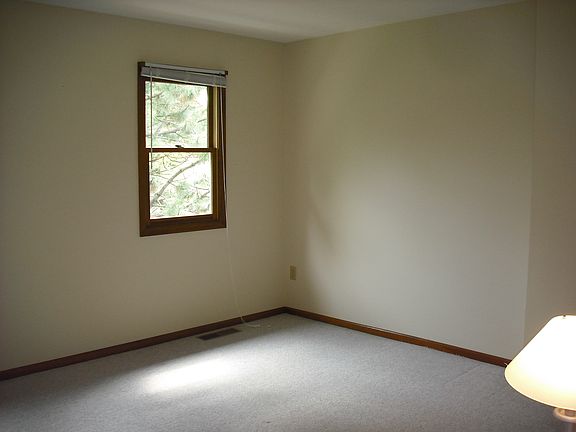 5th image of 5255 Bethel Woods Dr