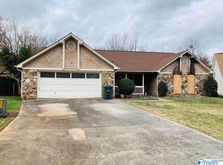 1811 Whisperwood Way NW, Huntsville, AL 35806