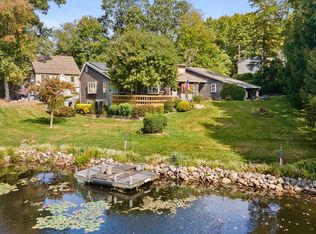 8 Beach Ln, Oakdale, CT 06370