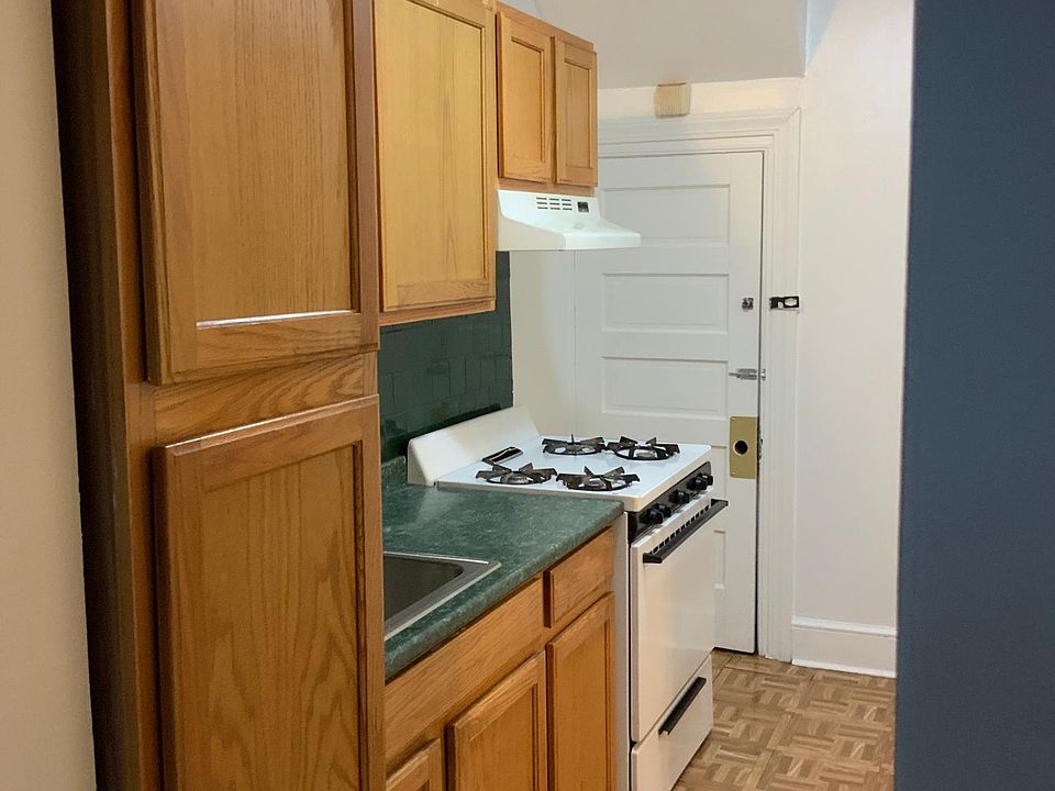 2nd image of 108 50th St NE
