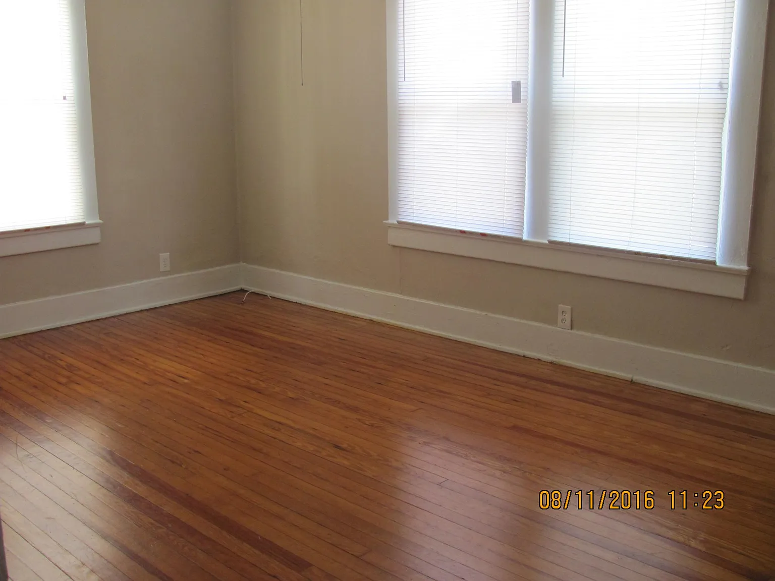 2 bed, 700 sqft, $1,125 — Photo 3
