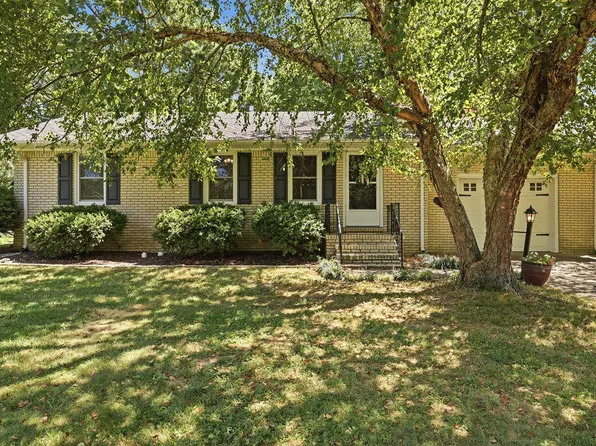 517 Shady Ln, Murray, KY 42071