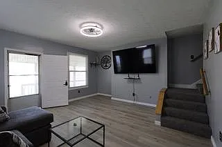 1520 Park Ave — Photo 1