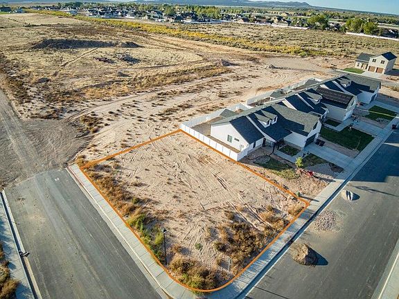 2nd image of 1127 N Yucca St Lot 20