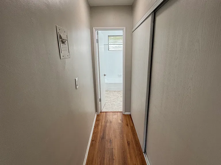 The Russell Riviera — Photo 11