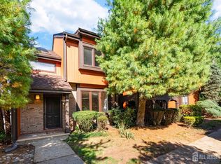 148 Riverbend Dr, North Brunswick, NJ 08902