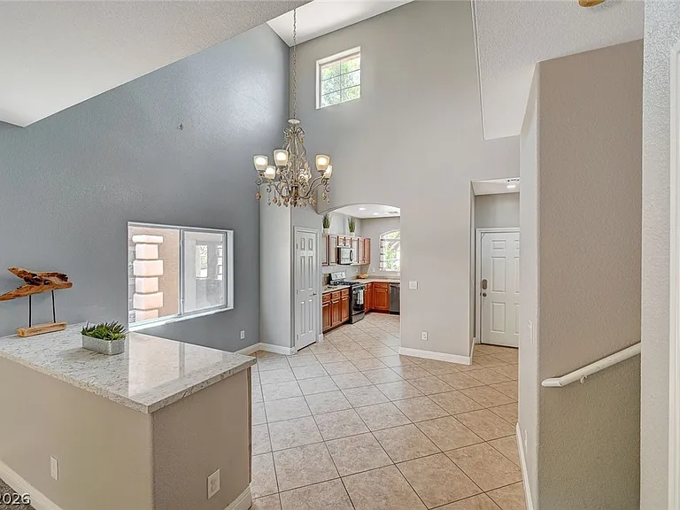 8454 Cerritos Ct — Photo 7