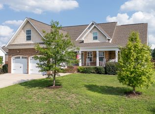 32 Slate Dr, Chickamauga, GA 30707