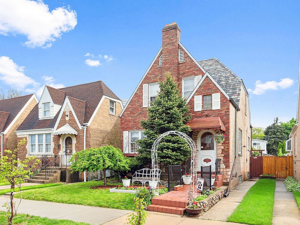 1st image of 6957 W Wellington Ave