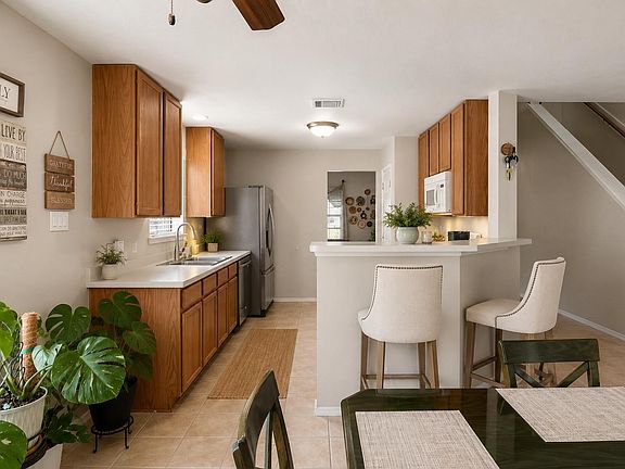 5th image of 3438 Coldwater Canyon Ln
