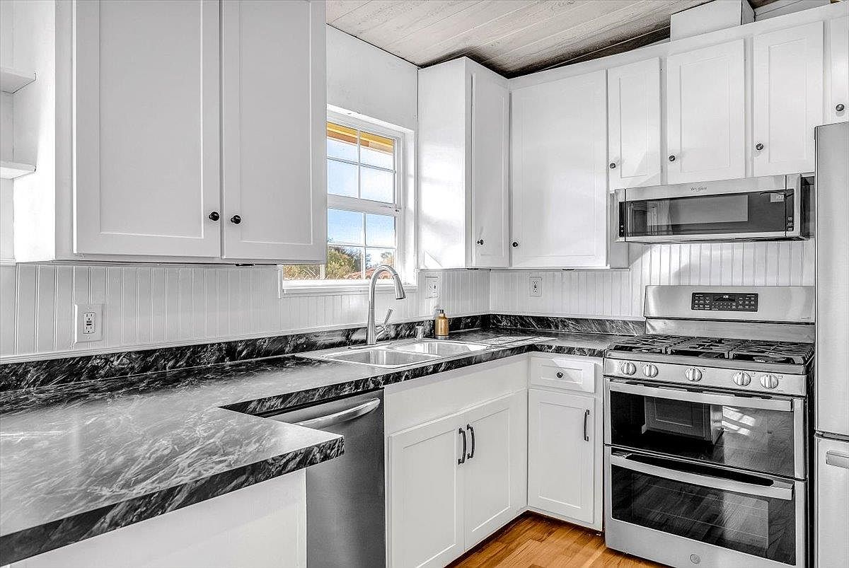 Pacific Grove, CA 93950