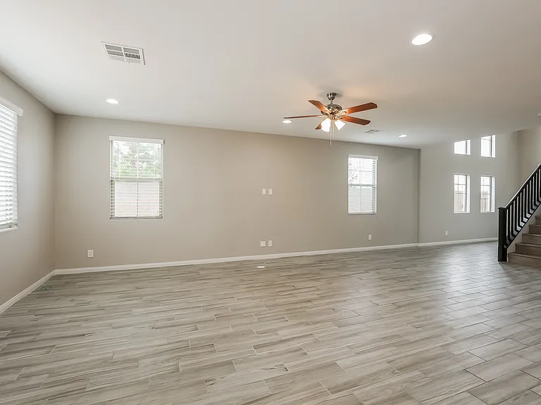 9918 Rams Leap Ave — Photo 5