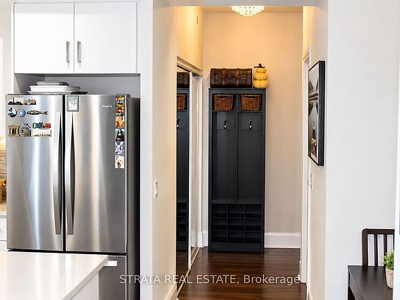 3rd image of 15 Zorra St #2104