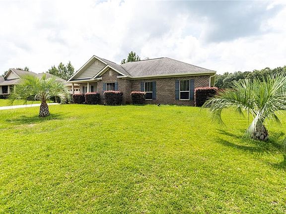 3rd image of 8293 Woodbend Dr