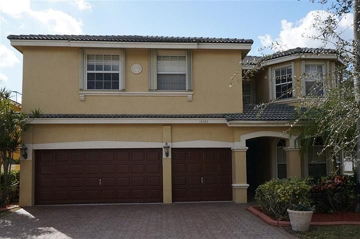 1st image of 16382 SW 15th St