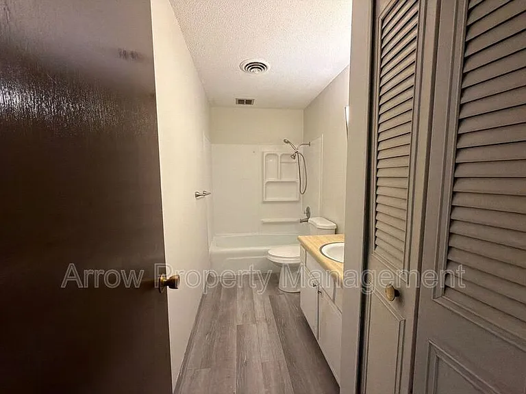 650 E 12th St #A205 — Photo 6