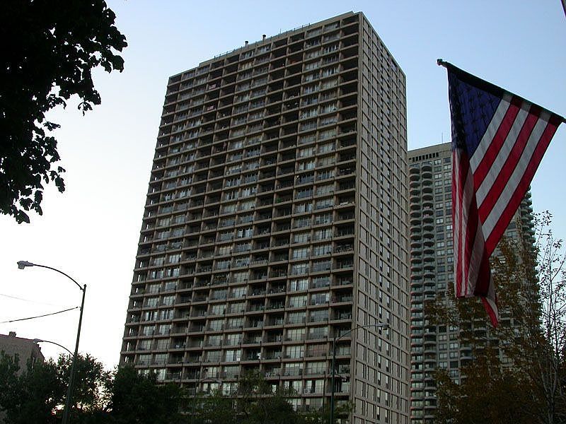1st image of 1960 N Lincoln Park W APT 601
