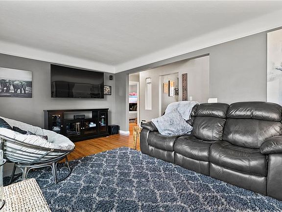 4th image of 1722 Drenik Dr